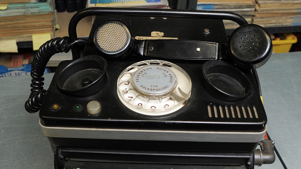 ddr telefon abhören